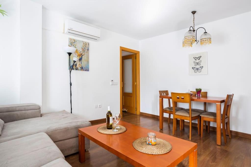 Ayala Beach Apartment 말라가 외부 사진